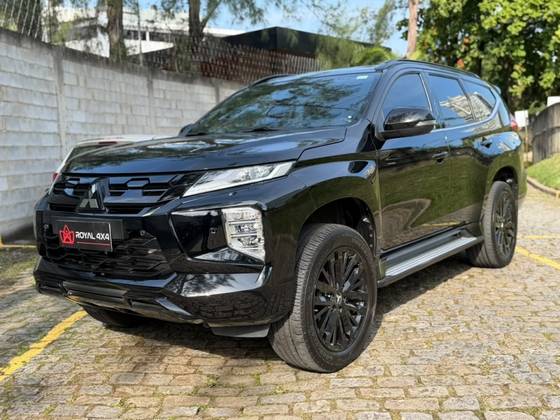 MITSUBISHI PAJERO SPORT 2.4 16V MIVEC TURBO DIESEL LEGEND BLACK AWD AUTOMÁTICO MITSUBISHI PAJERO SPORT 2.4 16V MIVEC TURBO DIESEL LEGEND BLACK AWD AUTOMÁTICO